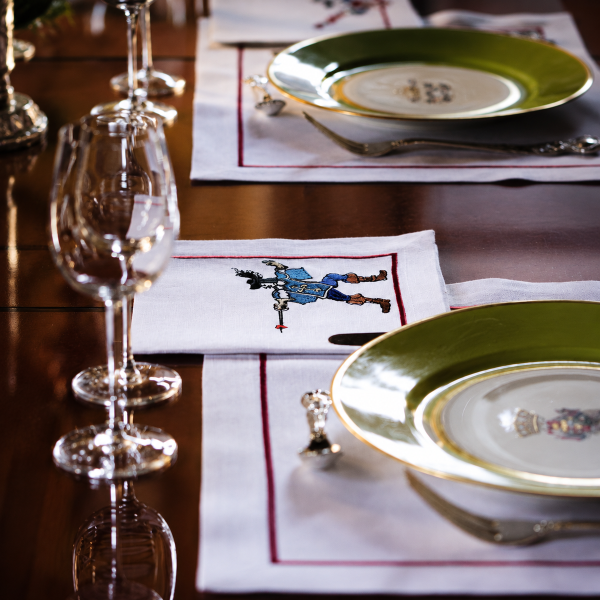 Ensemble 4 sets de Table Collection Musketeer Rouge