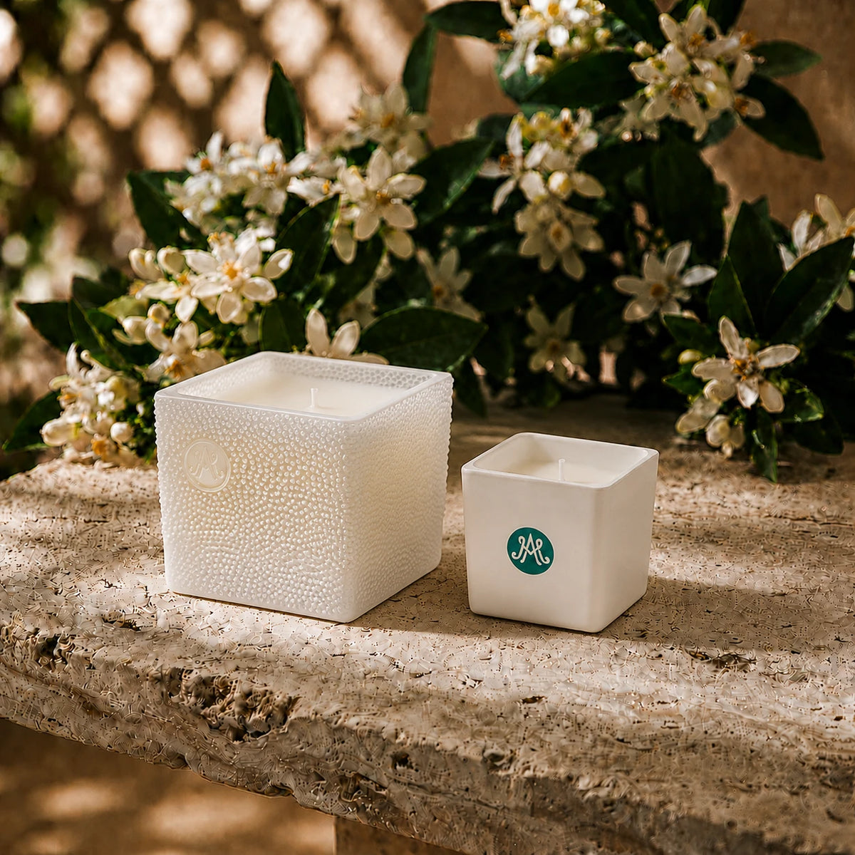 VI. FLOS FELICITAS Scented Candle 220g