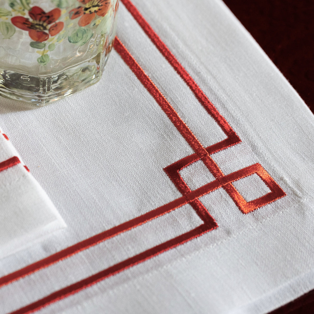 Ensemble 4 sets de table Collection Linear Rouge