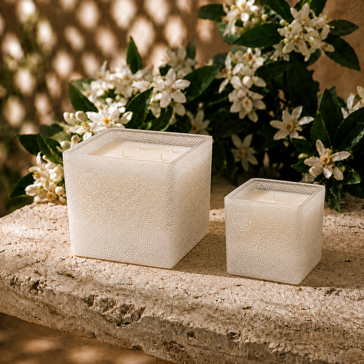 VI. FLOS FELICITAS Scented Candle 220g