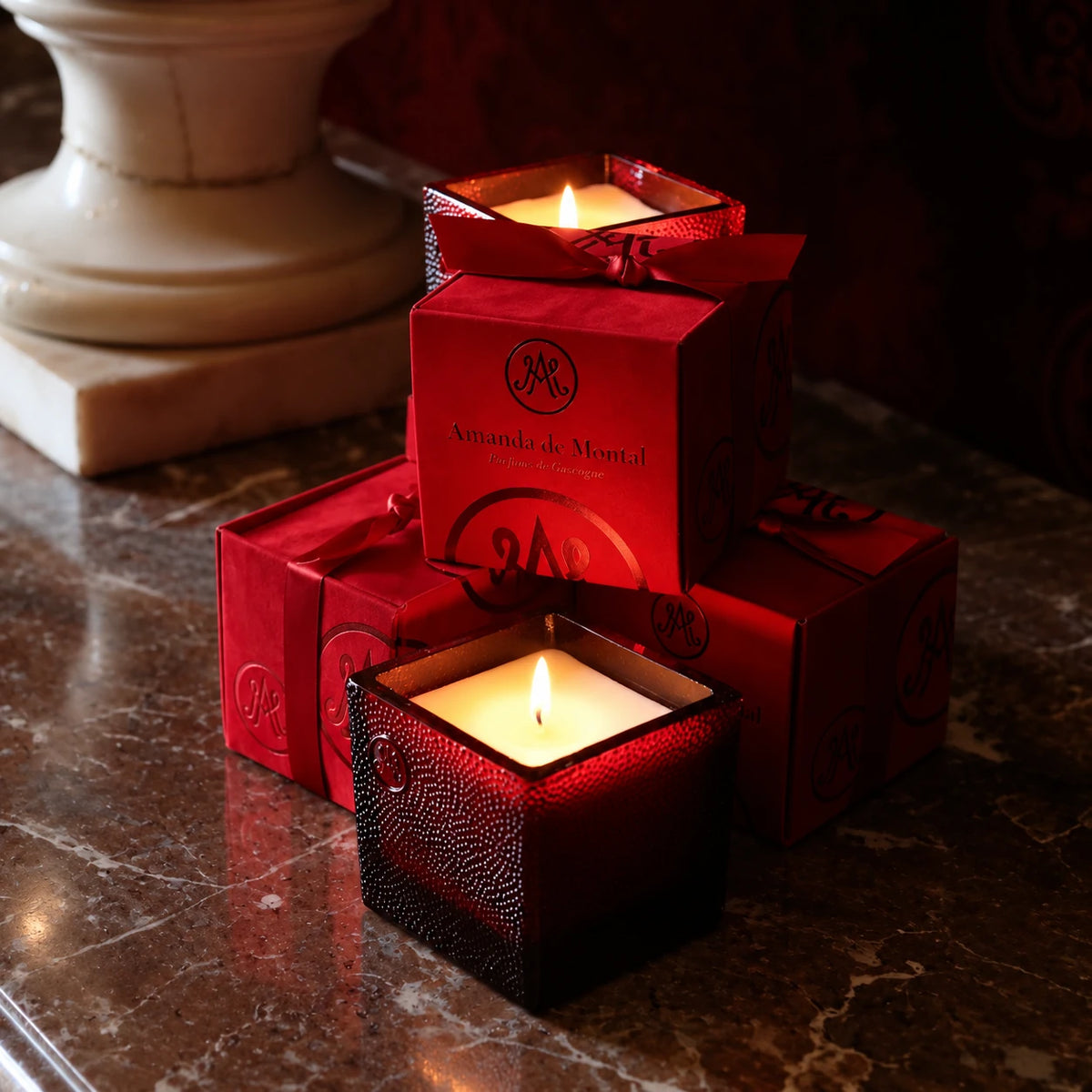 XI SPICY ROUGE- Scented Candle 220g